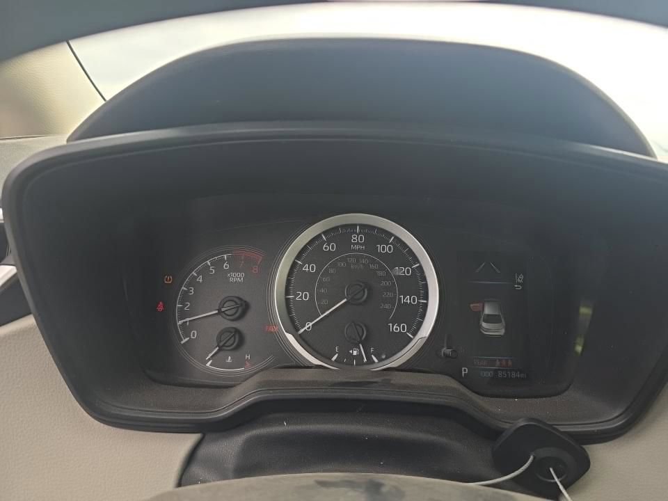 Used 2021 Toyota Corolla LE FWD image 11
