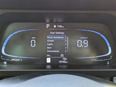 Used 2024 Hyundai Elantra SE image 25