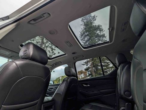 Used 2020 Chevrolet Traverse Premier w/ Redline Edition image 37