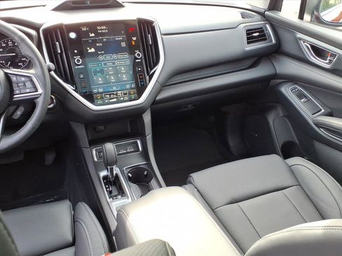 New 2026 Subaru Ascent Limited image 9