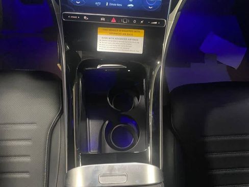 New 2026 Mercedes-Benz GLC 300 4MATIC image 14