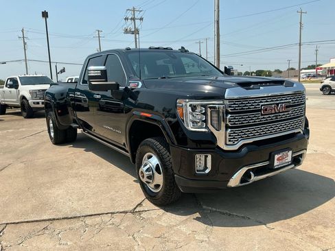 Used 2021 GMC Sierra 3500 Denali w/ Denali Ultimate Package AWD/4WD image 4