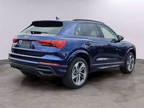 New 2025 Audi Q3 2.0T Premium image 3