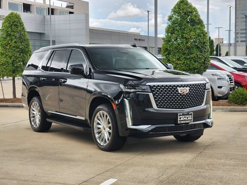 Used 2022 Cadillac Escalade Premium Luxury AWD/4WD image 3