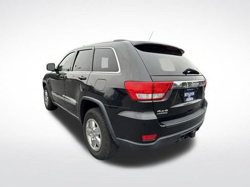 Used 2011 Jeep Grand Cherokee Laredo w/ Trailer Tow Group AWD/4WD image 3