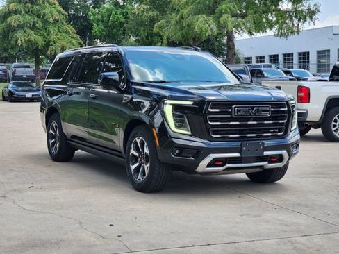 Used 2026 GMC Yukon XL AT4 Ultimate AWD/4WD image 3