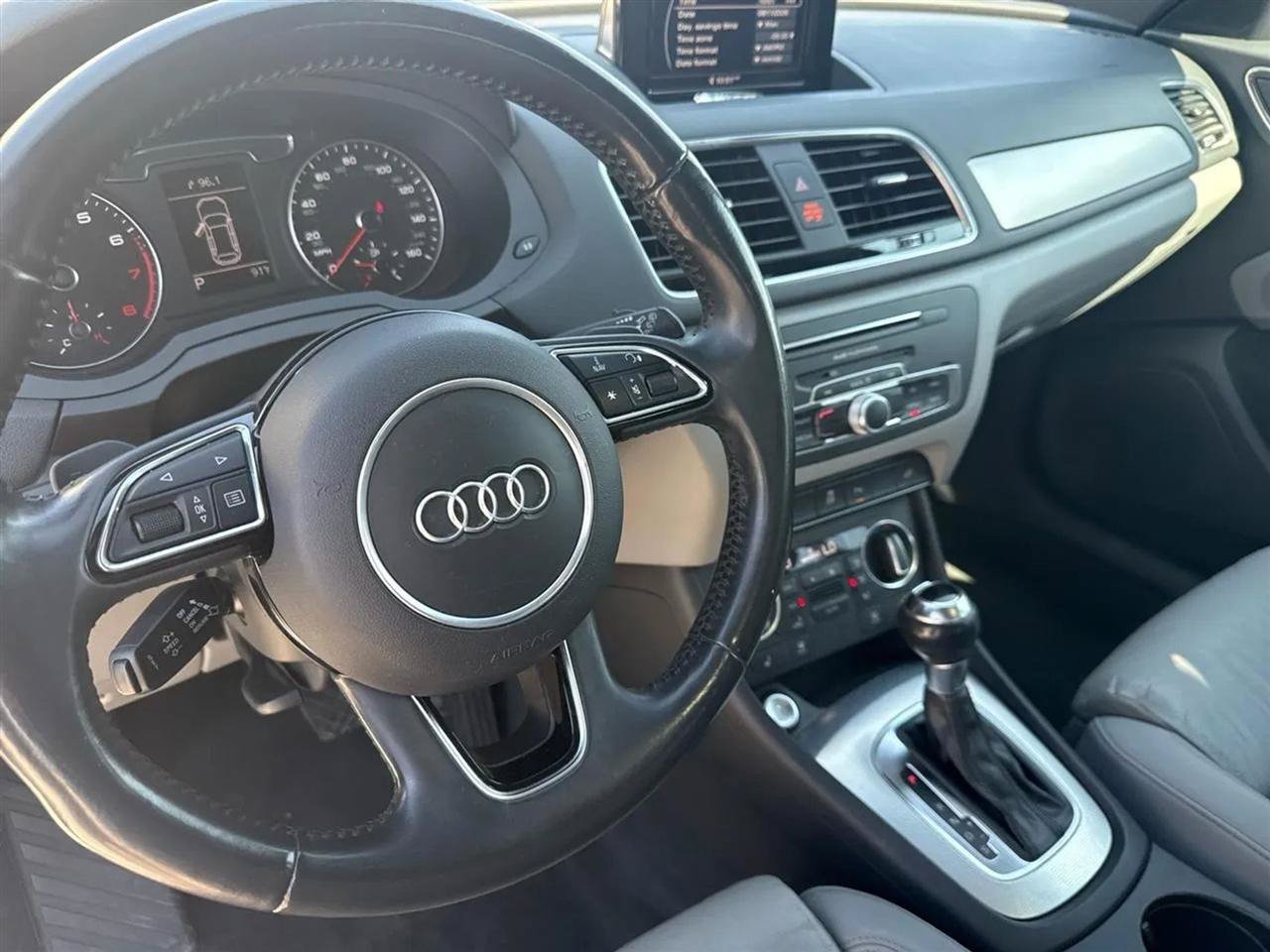 Used 2018 Audi Q3 2.0T Premium w/ Convenience Package FWD image 32