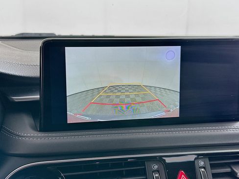 Used 2022 Genesis G70 2.0T image 23