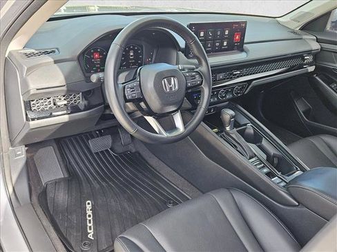 Used 2023 Honda Accord Touring image 10