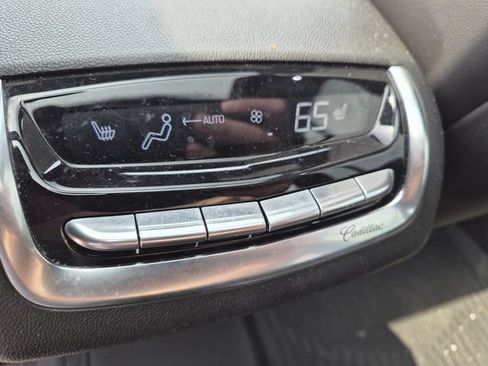 Used 2024 Cadillac XT6 Premium Luxury w/ LPO, Floor Liner Package AWD/4WD image 15