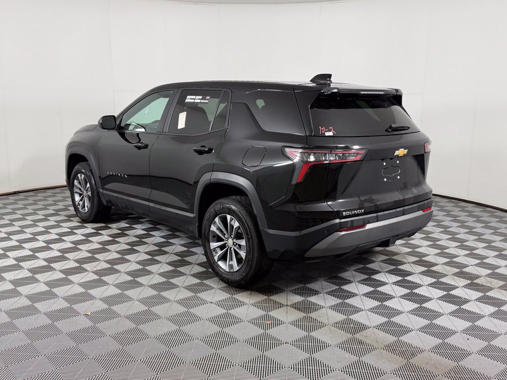Used 2025 Chevrolet Equinox LT FWD image 7