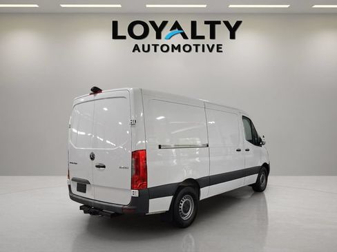 Used 2024 Mercedes-Benz Sprinter 2500 image 6