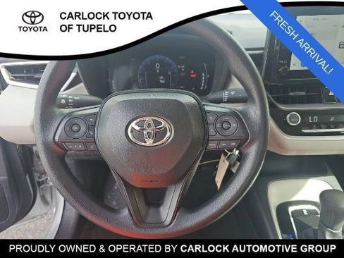 Used 2026 Toyota Corolla LE FWD image 8