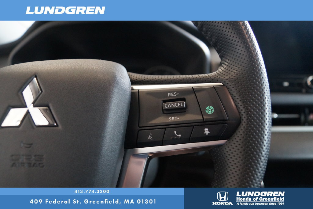 Used 2025 Mitsubishi Outlander AWD image 19