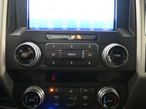 Used 2020 Ford F150 Lariat w/ Equipment Group 502A Luxury AWD/4WD image 31