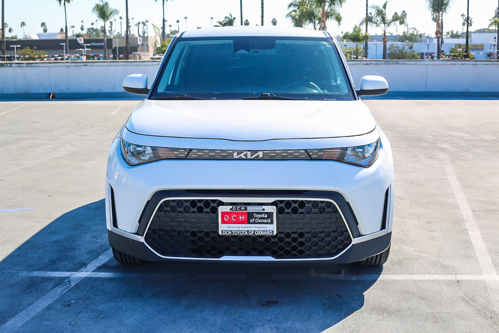 Used 2023 Kia Soul LX w/ LX Technology Package FWD image 3