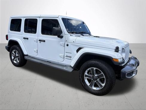 Used 2018 Jeep Wrangler Unlimited Sahara AWD/4WD image 10