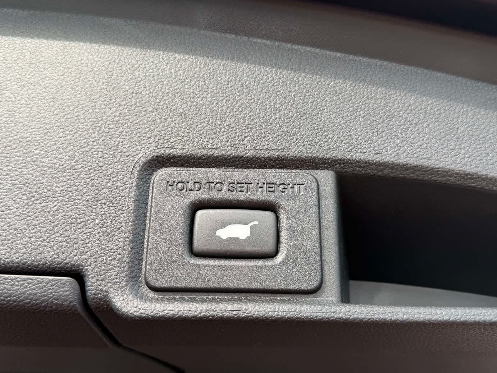 Used 2024 Acura RDX SH-AWD image 10