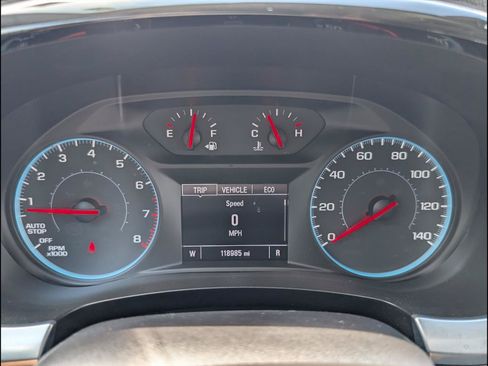 Used 2018 Chevrolet Traverse LT FWD image 10