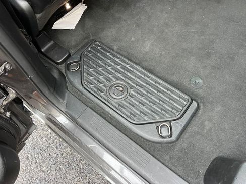 Used 2024 RAM 1500 Laramie image 23