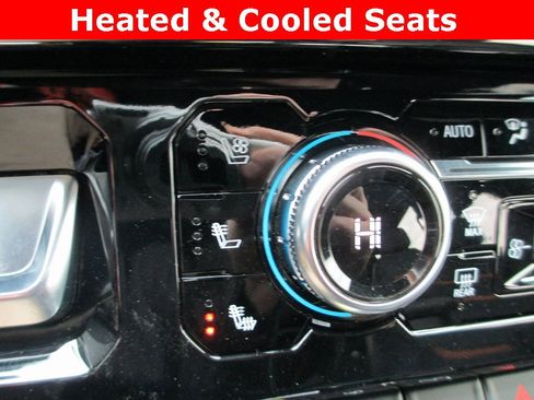 Certified 2024 GMC Sierra 1500 AT4 w/ Technology Package image 16