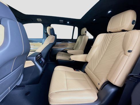 Used 2025 Cadillac Escalade IQ Sport 2 AWD/4WD image 26