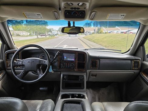Used 2003 Chevrolet Tahoe Z71 AWD/4WD image 19