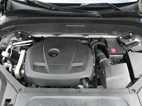 Used 2019 Volvo XC90 T5 R-Design w/ Protection Package Premier image 12