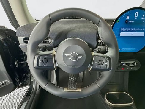 Certified 2025 MINI Cooper S image 11