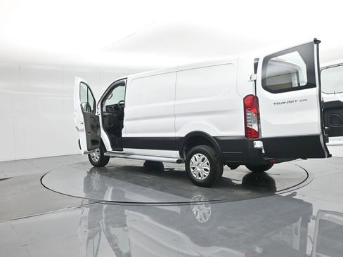 Certified 2023 Ford Transit 250 Low Roof w/ Exterior Upgrade Package image 32