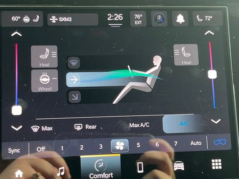 New 2025 Jeep Grand Cherokee Altitude AWD/4WD image 14