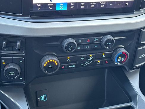 New 2026 Ford F350 XLT w/ XLT Premium Package image 19