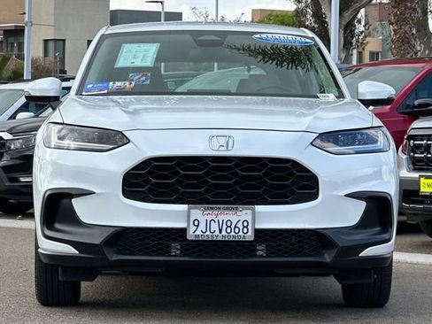 Certified 2024 Honda HR-V LX image 10