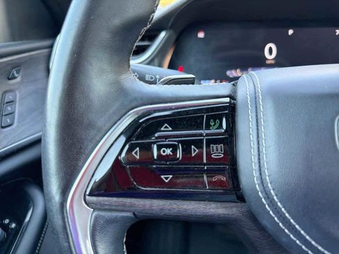 Used 2021 Jeep Grand Cherokee L Overland w/ Luxury Tech Group IV image 29