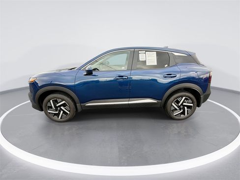Used 2025 Nissan Kicks SV image 5
