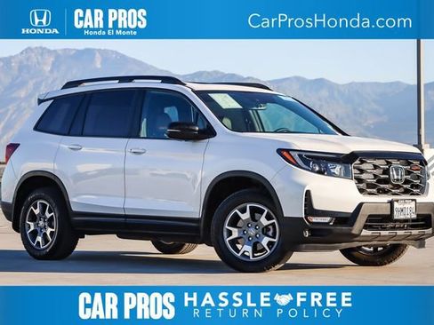 Certified 2023 Honda Passport TrailSport image 1