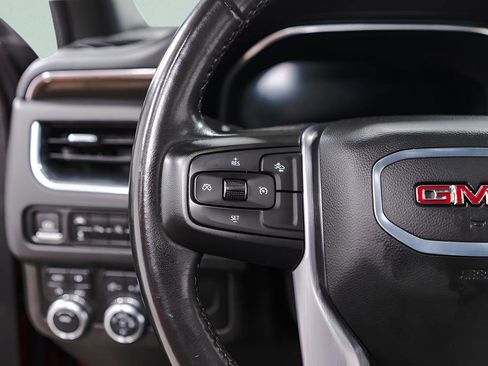 Used 2023 GMC Yukon SLE image 10