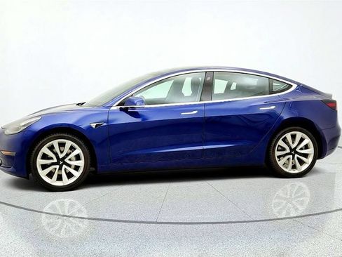 Used 2018 Tesla Model 3 Long Range RWD image 8