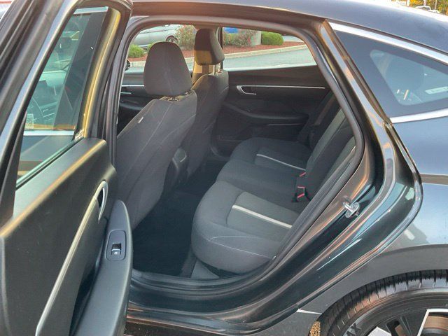 Used 2025 Hyundai Sonata SEL FWD image 12