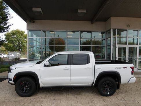 New 2026 Nissan Frontier PRO-4X w/ Pro-4x Convenience Package image 4