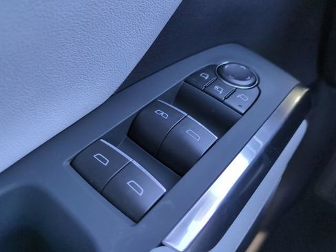 New 2026 Chevrolet Traverse High Country FWD image 24
