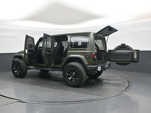 Used 2021 Jeep Wrangler Unlimited Sahara w/ Uconnect 4C Nav & Sound Group image 47