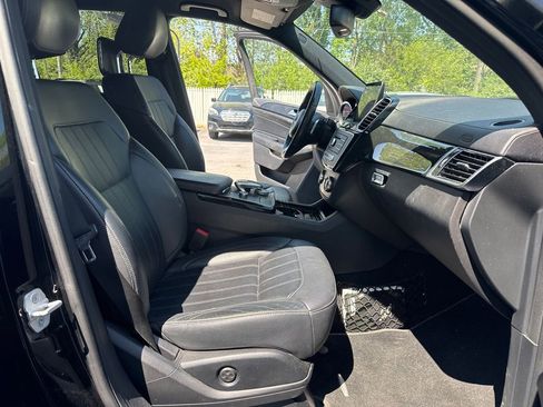 Used 2017 Mercedes-Benz GLS 450 4MATIC image 5