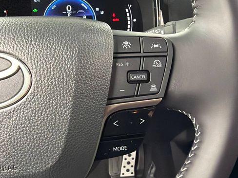 Used 2026 Toyota Camry SE w/ Convenience Package FWD image 27