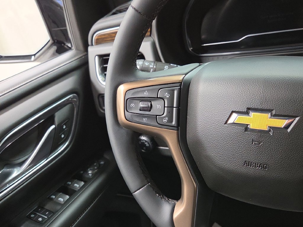 Used 2023 Chevrolet Tahoe High Country w/ Premium Package 2 AWD/4WD image 22