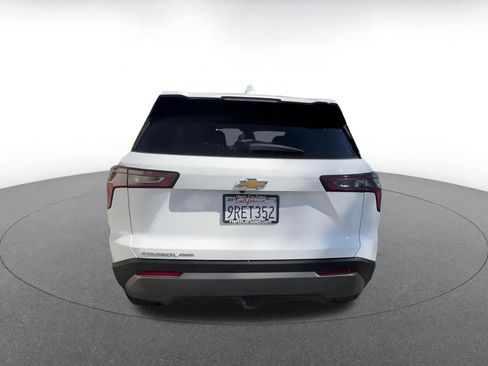 Used 2025 Chevrolet Equinox LT image 12