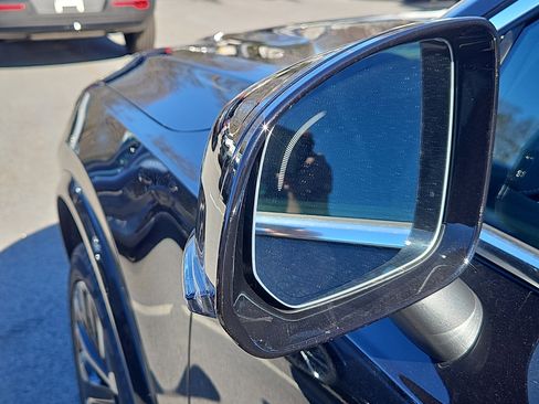 New 2026 Volvo XC90 B6 Ultra w/ Protection Package image 15