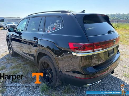 Used 2024 Volkswagen Atlas SE w/ Black Wheel Package FWD image 3