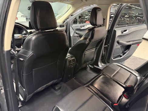 Used 2020 Ford Escape SEL FWD image 40
