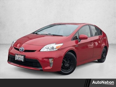 Used 2015 Toyota Prius Three FWD image 1